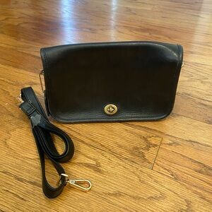 RARE vintage COACH medium pocket purse
